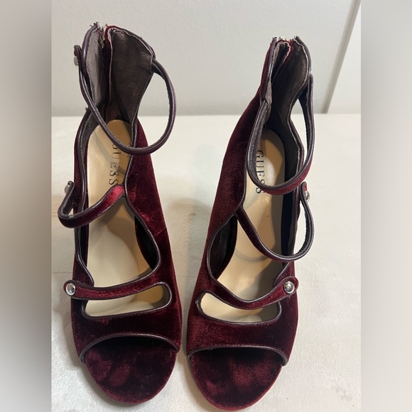 Guess Deep Red Velvet Strappy Stilletos Size 8M - Picture 15 of 15